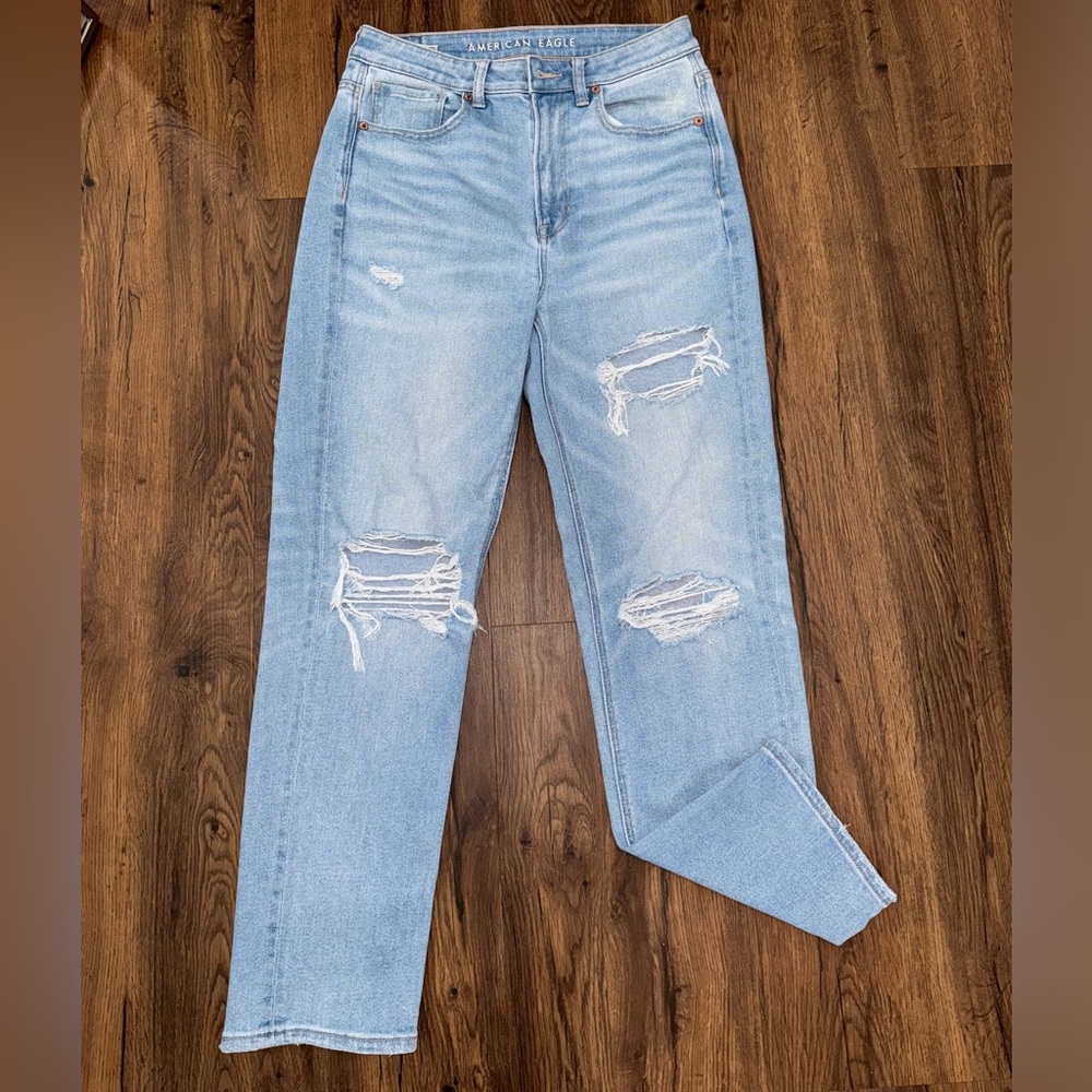 American Eagle Outfitters Light Blue High Rise Jeans